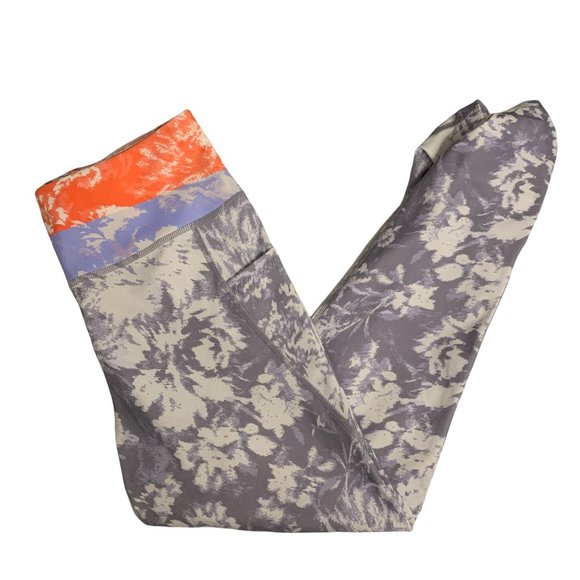 NWOT Free People Print Wave Rider Leggings 3 Pockets Size Large - Picture 3 of 12